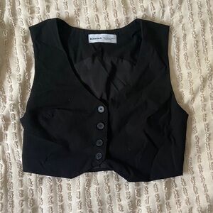 Bershka Black Button-Front Cropped Vest